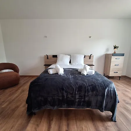 Holiday home Maison Garnier - Downtown - Wifi - 1 Hour From Paris