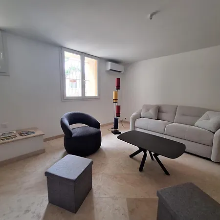 Ferienhaus Maison Garnier - Downtown - Wifi - 1 Hour From Paris Montereau-faut-Yonne